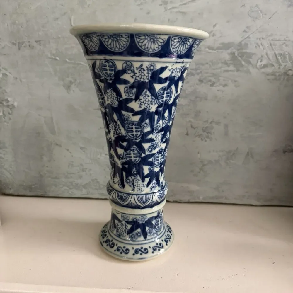 Chinese Blue Green Porcelain 9” Qianlong Vase Trumpet - Picture 6 of 6